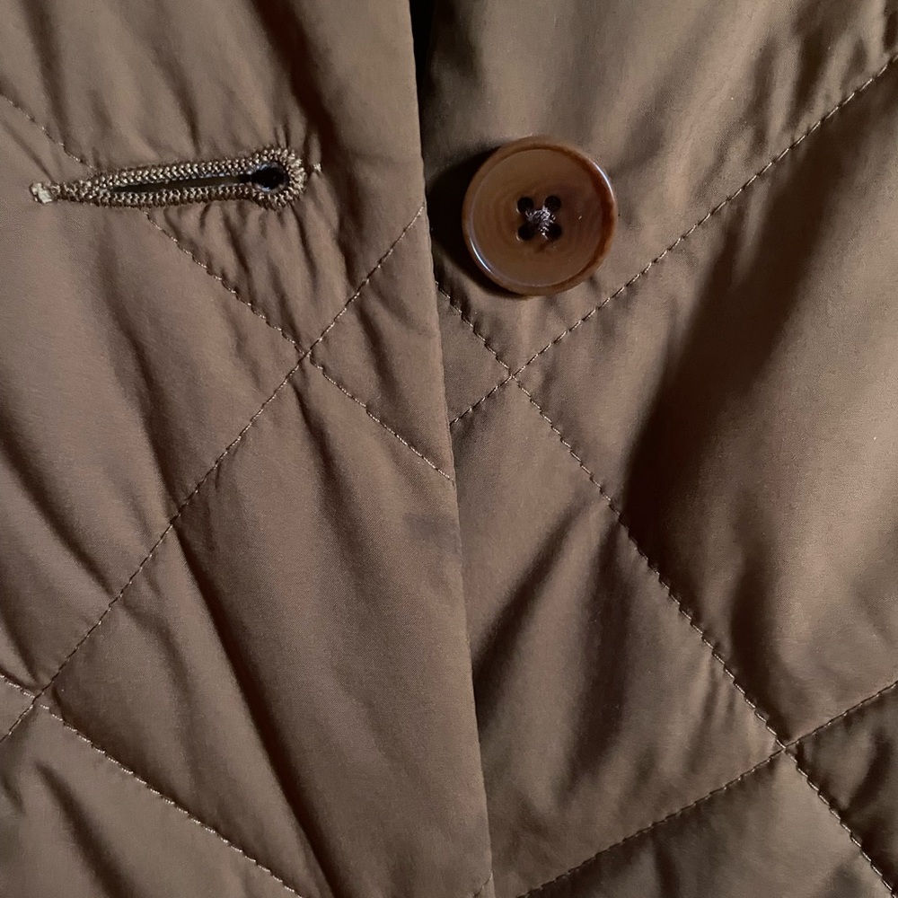 Aritzia Quilted Bomber Jacket in Caramel Brown - Picture 6 of 6